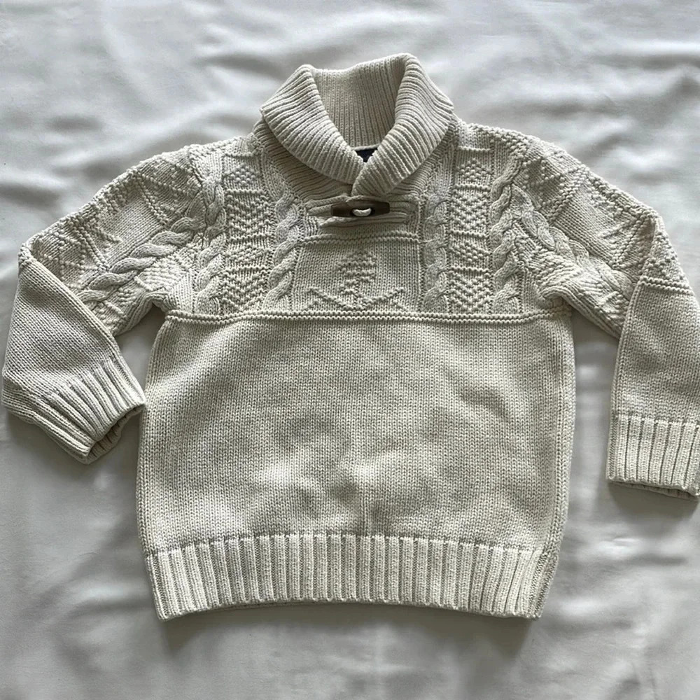 GAP  Sweater - Picture 2 of 9